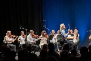 Kontserdisarjas „Autoritund” jõuab lavale Tauno Aintsi „Helde puu“