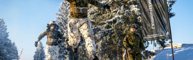 1. jalaväebrigaadi lahinguteeninduspataljon tähistas üksuse taasloomise aastapäeva takistusjooksu võistlusega