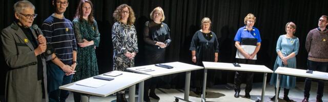 Lavastaja Merle Karusoo andis Ida-Viru eesti keele õpetajatele ruupori