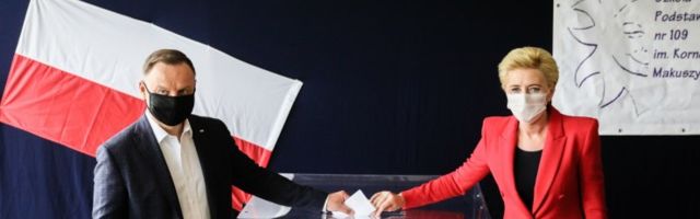 Valimiskomisjon: Poola presidendivalimised võitis napilt Andrzej Duda