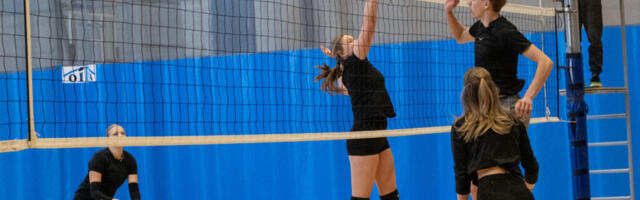 GALERII | Koolinoored võtsid mõõtu segavõrkpalli meistrivõistlustel