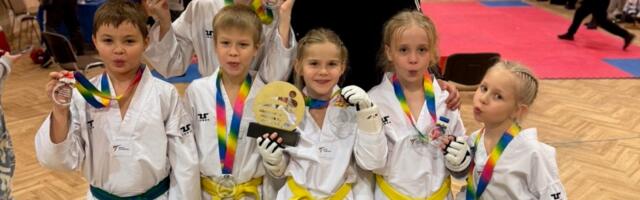 Virumaa noored taekwondo sportlased noppisid taas Lätis medaleid