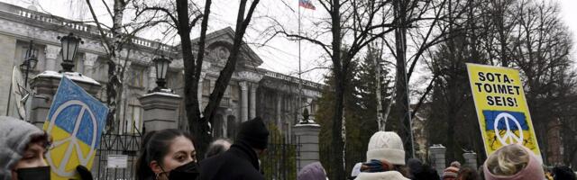 Soome saadab riigist välja mitu spionaažis süüdistatud Vene saatkonna töötajat