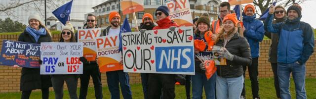 Inglismaa nooremarstid alustasid streikidega