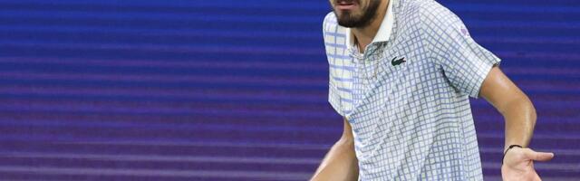 USA lahtistel enesekontrolli kaotanud Medvedevile määrati suur rahatrahv