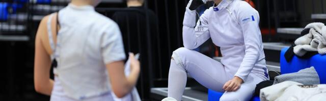 FOTOD | Epee karikavõitjaks tuli Beljajeva, kes finaalis alistas 16-aastase vastase