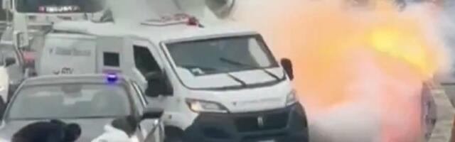 VIDEO | Plahvatus, tulistamine ja tagaajamine. Itaalia maanteel rööviti märulifilmi stiilis rahaveoautot