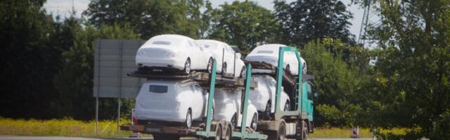 Ebaseaduslikult Venemaale üle 200 luksusauto müünud eestlane võeti vahi alla