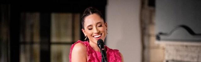 FOTO BEEBIKÕHUST: ELINA NECHAYEVA avaldas Prahas esinedes, et ta on beebiootel