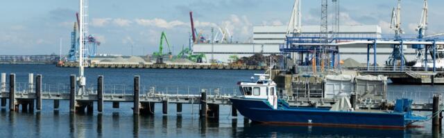 Rasked jääolud kukutasid Tallinna Sadama kaubamahte