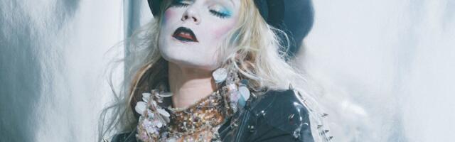 UNENÄOLISED FOTOD! Imetle loovhing Lotte Jürjendali loomingut