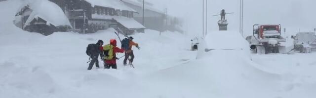 Californias jäi lumelaviini tõttu kadunuks üheksa suusatajat