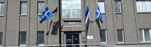 Pärnu linnavalitsuse hoonelt on Ukraina lipp kadunud