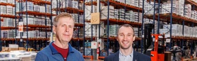 Värvi tootmine Raplas on arenenud käsitööst robotiteni