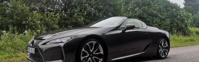 Proovisõit | Lexus LC500 kabriolett – ülikonnas härra peidab selja taga poksikindaid