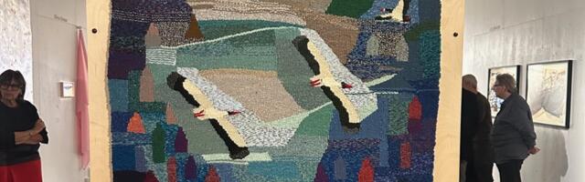 Järk-järgult nägemise kaotanud tekstiilikunstnik kasutab silmade asemel aju