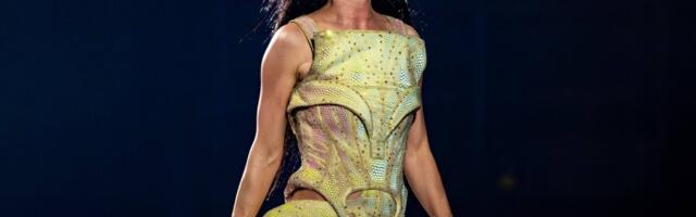 FOTO | Katy Perry mõnules oma talvepuhkuse ajal Eesti disainkerisega saunas