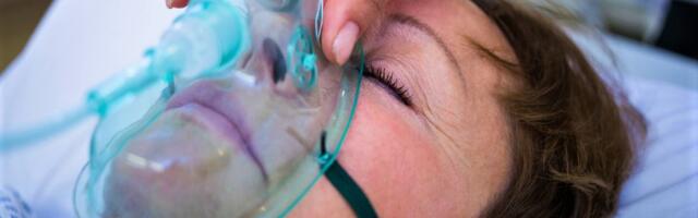 MÕRVASÜÜDISTUS ⟩ Patsient keeras kinni Covid-19 käes piinleva palatikaaslase hapnikumasina