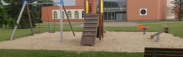 KÕVA SÕNA: lapsevanema arvates peaks vallavalitsus häbenema