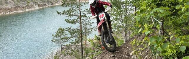 Tuhamägedes toimus motoenduro võistlus