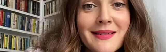 "Ne zanima me ako mi ove kobasice padnu do kolena": Glumica (51) zvanično raskinula sa brushalterima