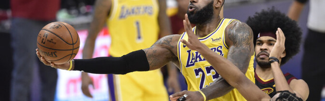 Lakers on alustanud hooaega suurepärase seeriaga, Jamesilt skoorirekord