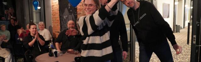 Rakvere teatri sünnipäeval jagati kolleegipreemiaid 2023. aasta töö ja loomingu eest