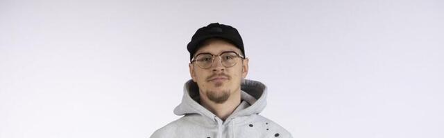 Napi läbisõidu kohta soodsa hinnaga! Räppar Metsakutsu pani püütonirohelise Porsche müüki