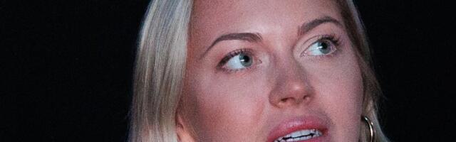 KLÕPS | Julge valik! Erna Husko väisas presidendiballi järelpidu väljakutsuvas nahkriietuses