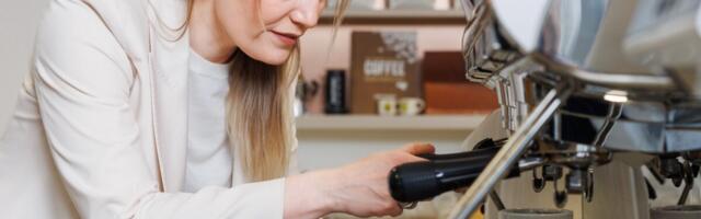 Pauligi kolimine Rootsist Sauele kasvatab nõudlust tehnikute ja inseneride järele. “Muudatuse taga surve tootmise kuludele”