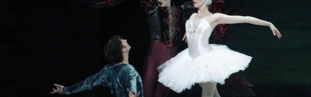 Maailmakultuuri häving Pariisi Rahvusooperis: „Luikede järv“ on lindude tõttu rassistlik UU