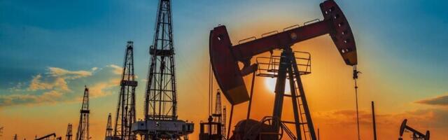 FT: suured naftafirmad suunavad pilgu roheenergialt taas fossiilkütustele