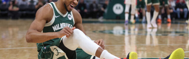 Antetokounmpo sai Bucksi võidumängus taas vigastada
