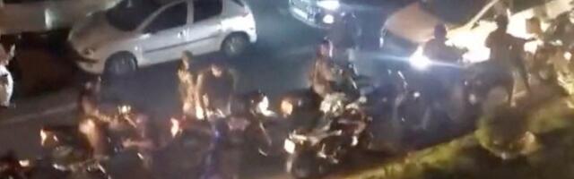 Teheranis jäid tudengid väidetavalt kokkupõrke järel julgeolekujõududega lõksu