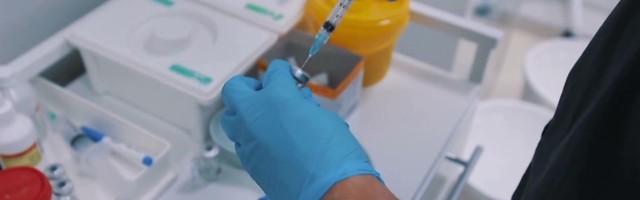 Reporter: Kõhklused AstraZeneca vaktsiini kõrvatoimete osas on pannud inimesi vaktsiinist loobuma