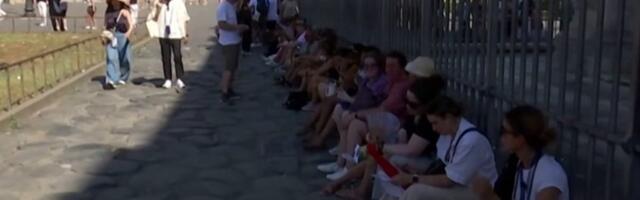 VIDEO | „Nutune puhkus. Olen valmis hotelli tagasi minema.“ Lõuna-Euroopas viibivad turistid kurdavad kuumuse üle
