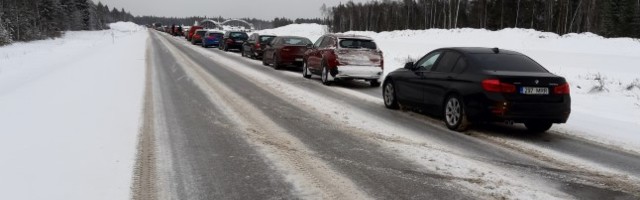 TEED ON LIBEDAD! Tallinna-Tartu maanteel põrkasid kokku seitse autot, üks inimene sai viga