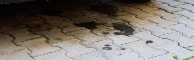 Auto alla tekib loik? Vaata, milline vedelik lekib ja millal kohe abi otsida