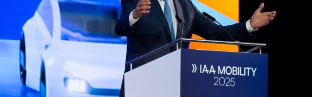 Merz Müncheni autonäitusel: Saksa autotööstus peab olema maailmas esikohal, mitte sabassörkija