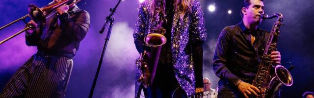 FOTOD | Funk, energia ja puhas rõõm laval! Candy Dulfer vallutas Alexela kontserdimaja