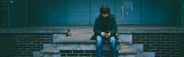 Ühendkuningriik tahab keelata nutitelefonide müüki alla 16-aastastele