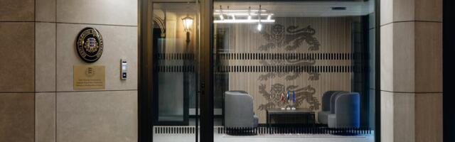 Ettevõtjad rõõmustavad: USAs peakonsulaadid kärpinud Eesti avab mujal viis uut saatkonda