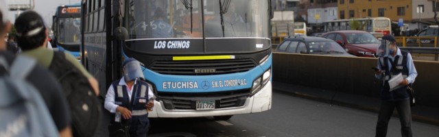 Peruu bussiõnnetuses sai surma vähemalt 22 inimest