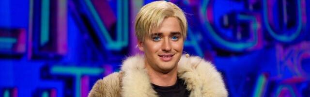 Barbie vaatab näosaadet, sest seal laulab Ken!