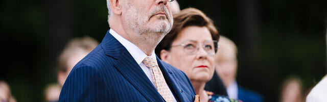 Карис будет присутствовать на открытии отремонтированного после пожара Нотр-Дама в Париже