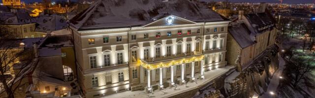 Kaua võib? Valitsuse maja Toompeal kannab Eesti suurima orjapidaja ja inimkaupleja nime