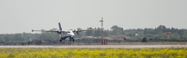 Lennukid teevad Saaremaa ja Hiiumaa teenindamiseks lisalende