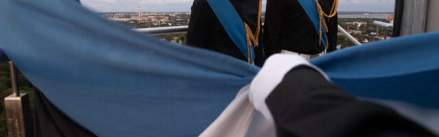 Täna toimub riigilipu pidulik heiskamine Toompeal