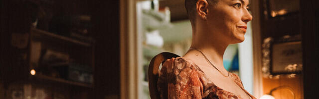 Arvustus. Lanthimose "Bugonia" tuleb vastu laiemate rahvahulkade ootustele