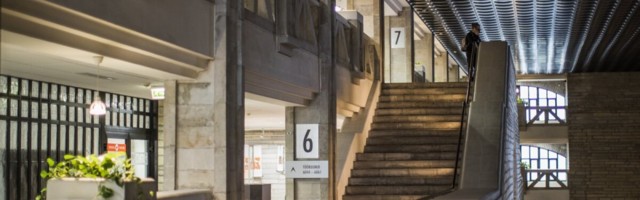 Rahvusraamatukogu kolib, kunstikogu suured maalid viiakse remondi ajaks Tallinna ühisgümnaasiumisse